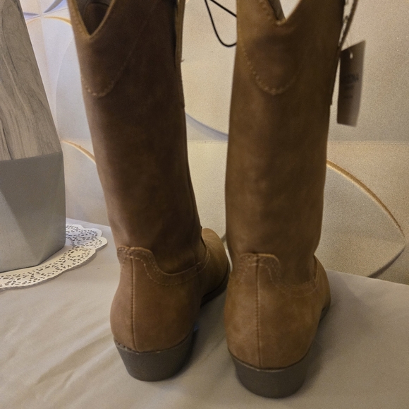 🔥SALEWomen's Mid Calf Boots Maybrook Tan Size 9 Medium Damaged Box - Picture 2 of 5
